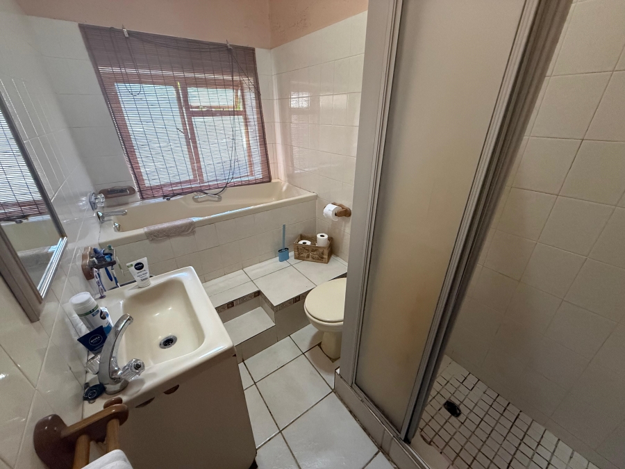 3 Bedroom Property for Sale in Paglande Western Cape